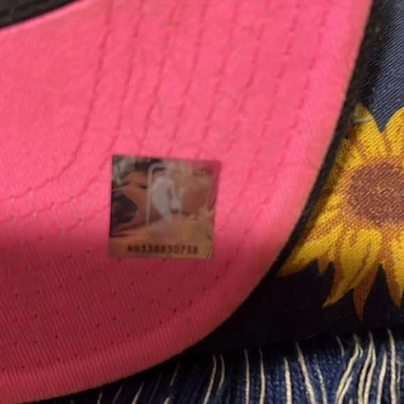 New Mitchel&Ness ball cap - Picture 4 of 5